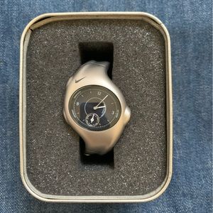 Vintage RARE Nike Armored CHRN Plus Regular Stainless Steel Silver Navy Watch